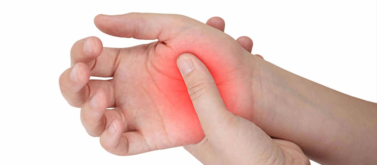 Des douleurs et des rougeurs au niveau des articulations accompagnent le développement de l'arthrose