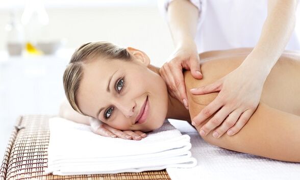 Massage pour l'ostéochondrose cervicale